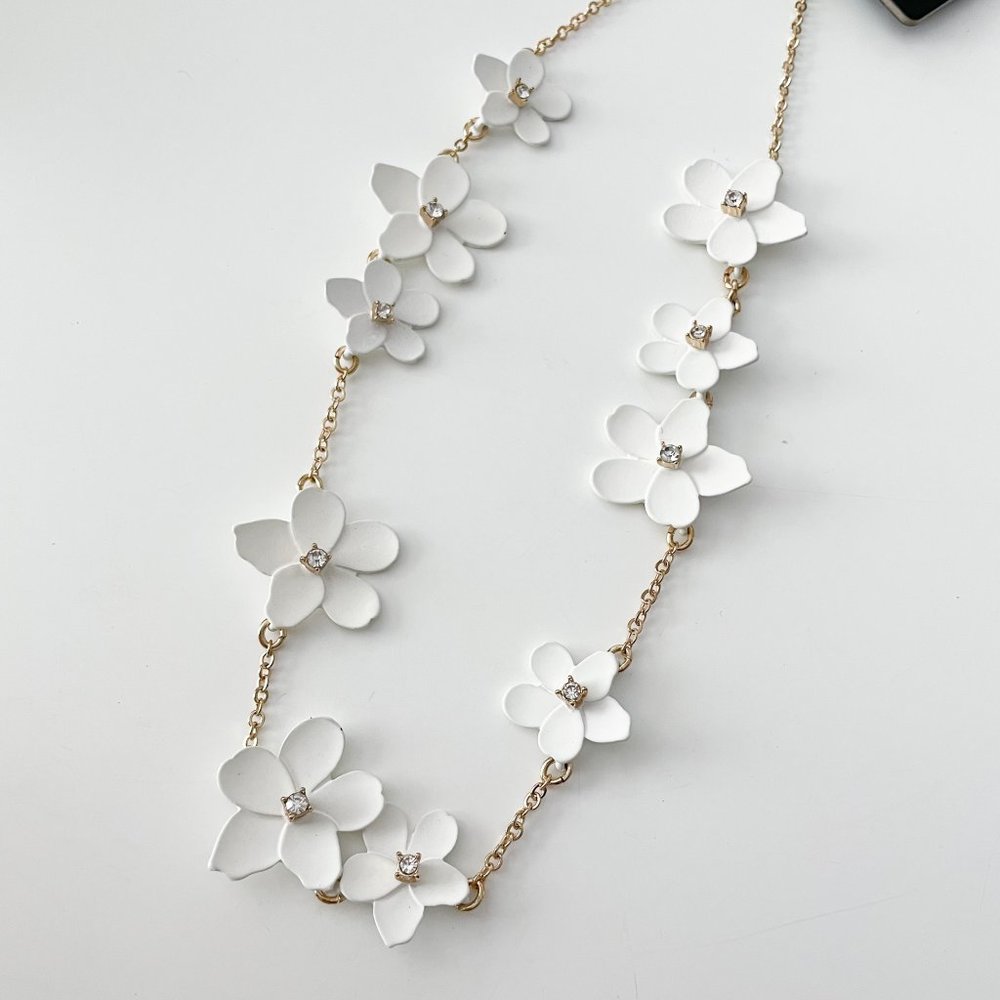 J. Crew Factory Floating Flowers Statement Necklace (White)
